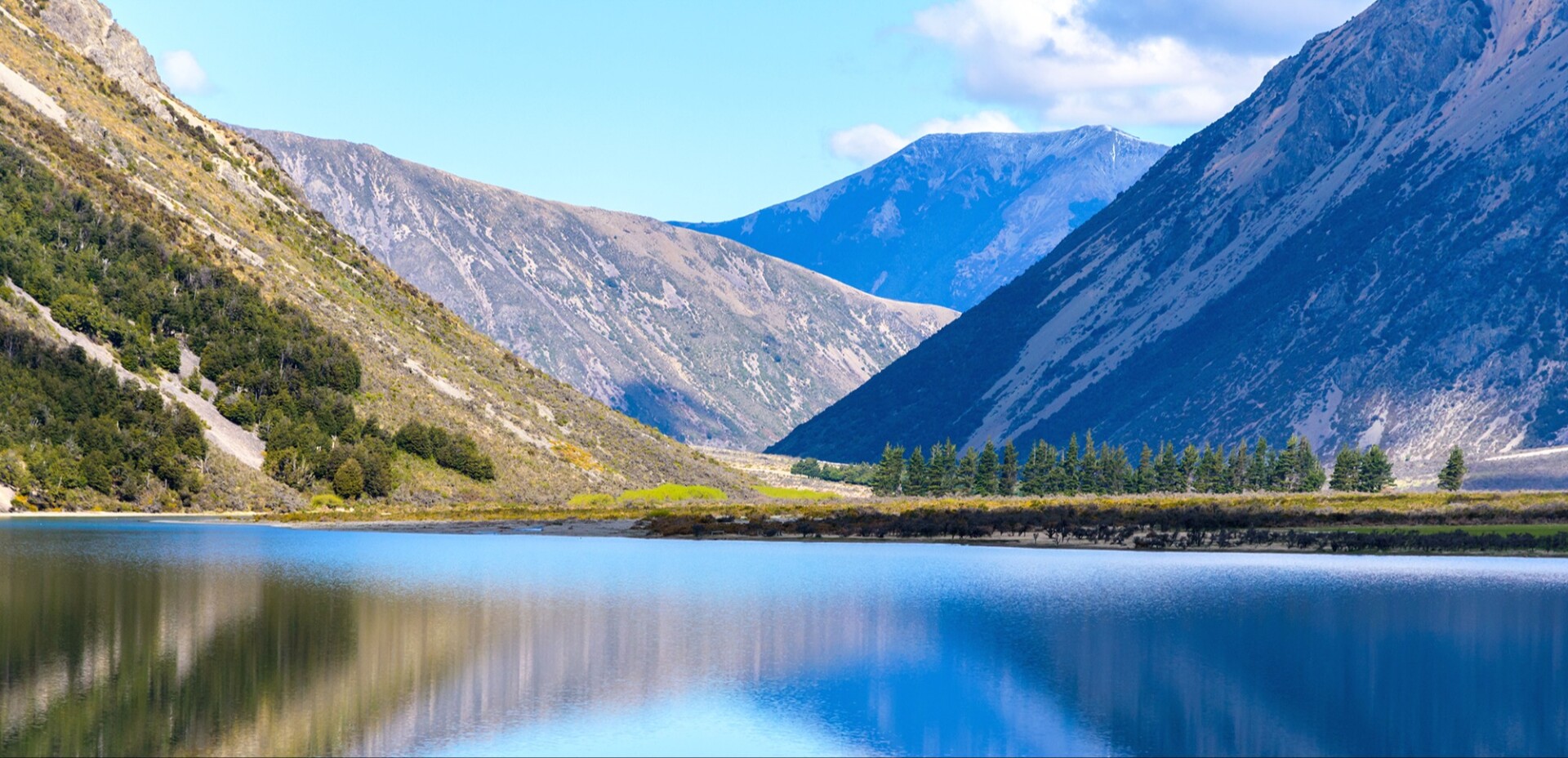 Mountain Water te brinda...